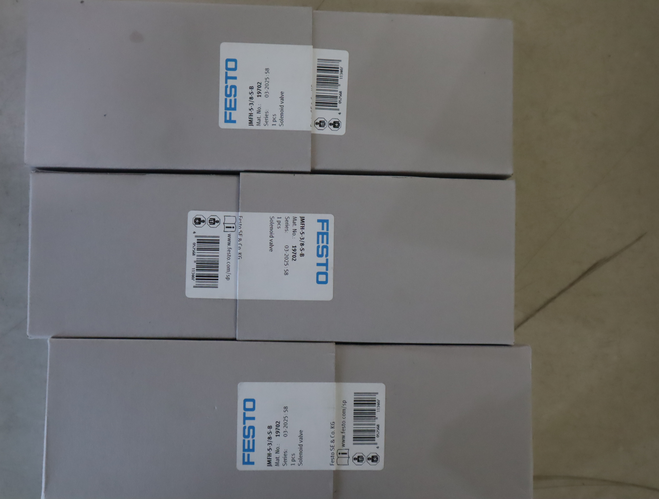 JMFH-5-3/8-S-B 19702 德国FESTO费斯托气动阀