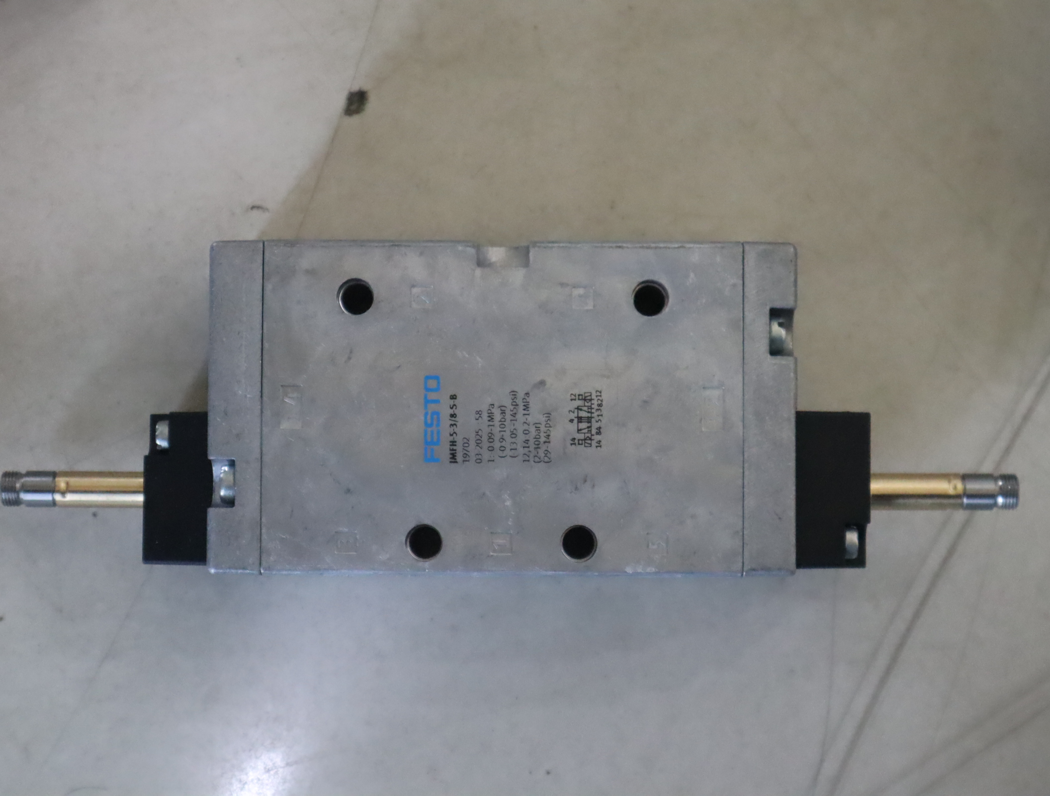 JMFH-5-3/8-S-B 19702 德国FESTO费斯托气动阀