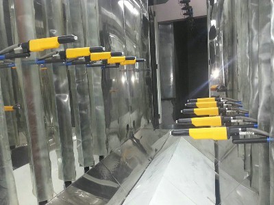 巨豪自动化涂装，升降式往复机喷涂