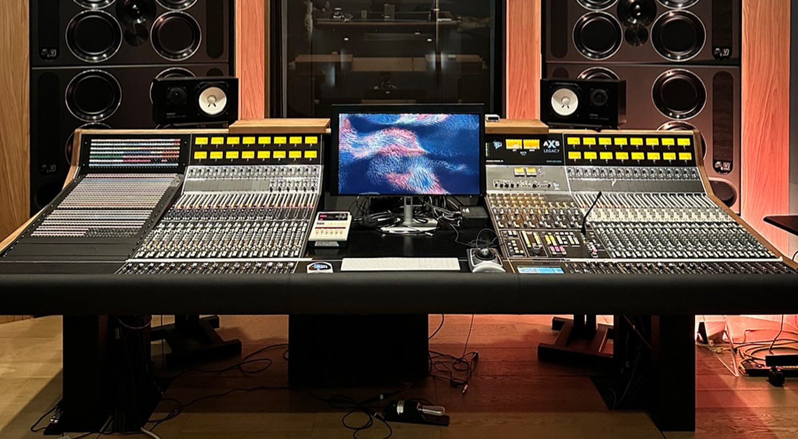 API Legacy AXS Console大型控制调音台