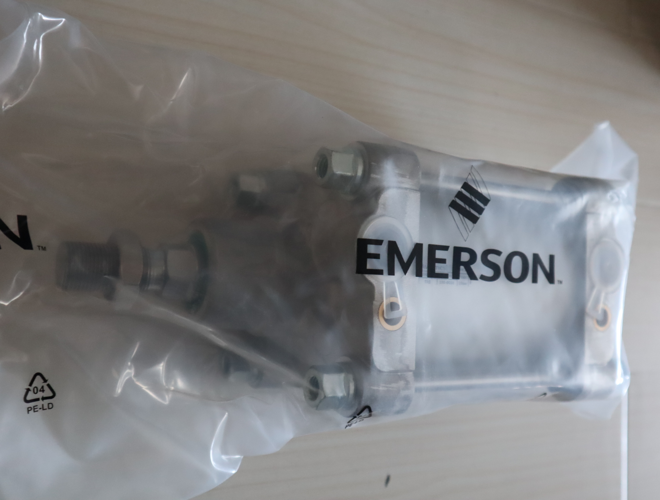 0822345002 100-0050 德国安沃驰AVENTICS气缸