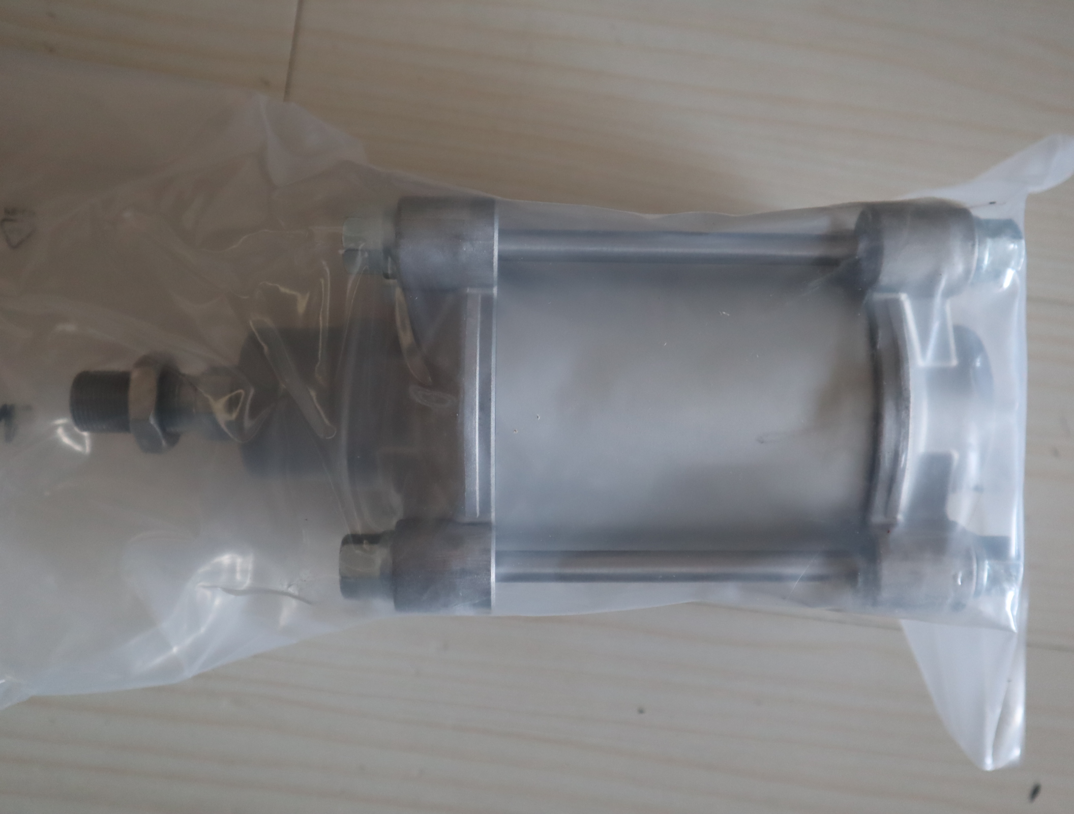 0822345002 100-0050 德国安沃驰AVENTICS气缸