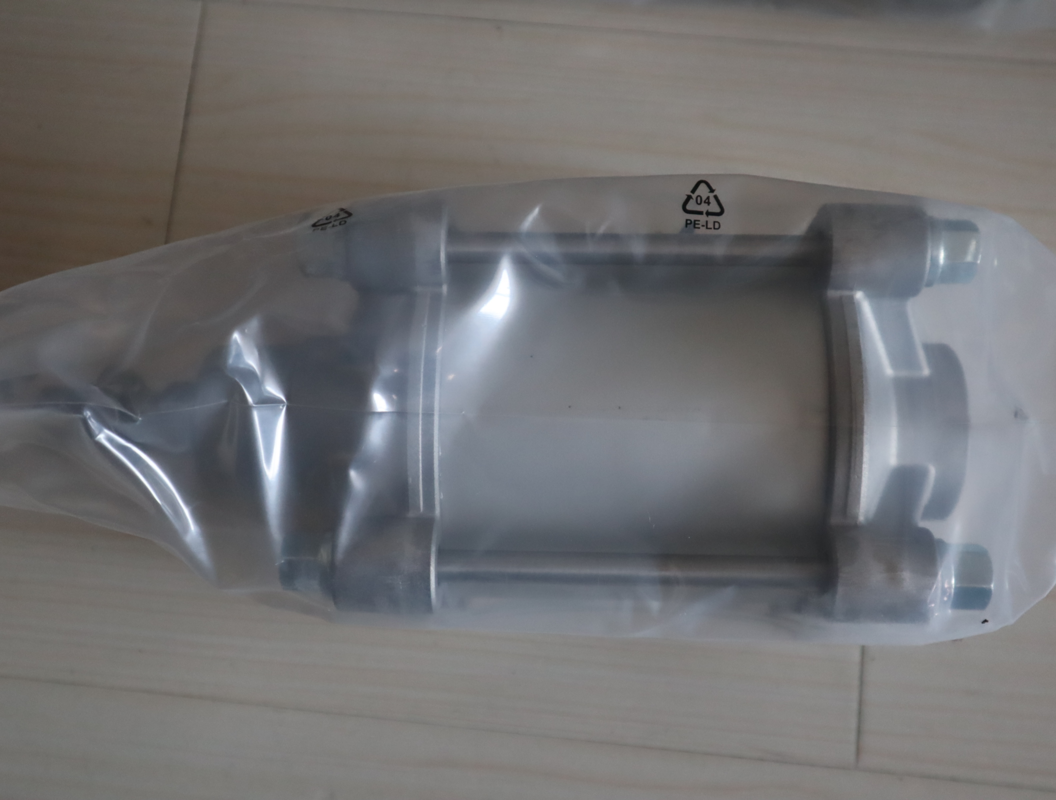 0822345002 100-0050 德国安沃驰AVENTICS气缸