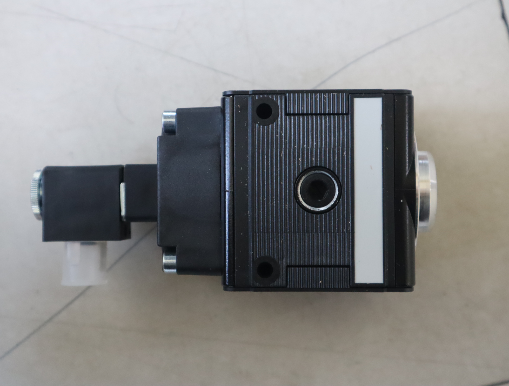 0821300932 德国安沃驰AVENTICS气动阀0821300932