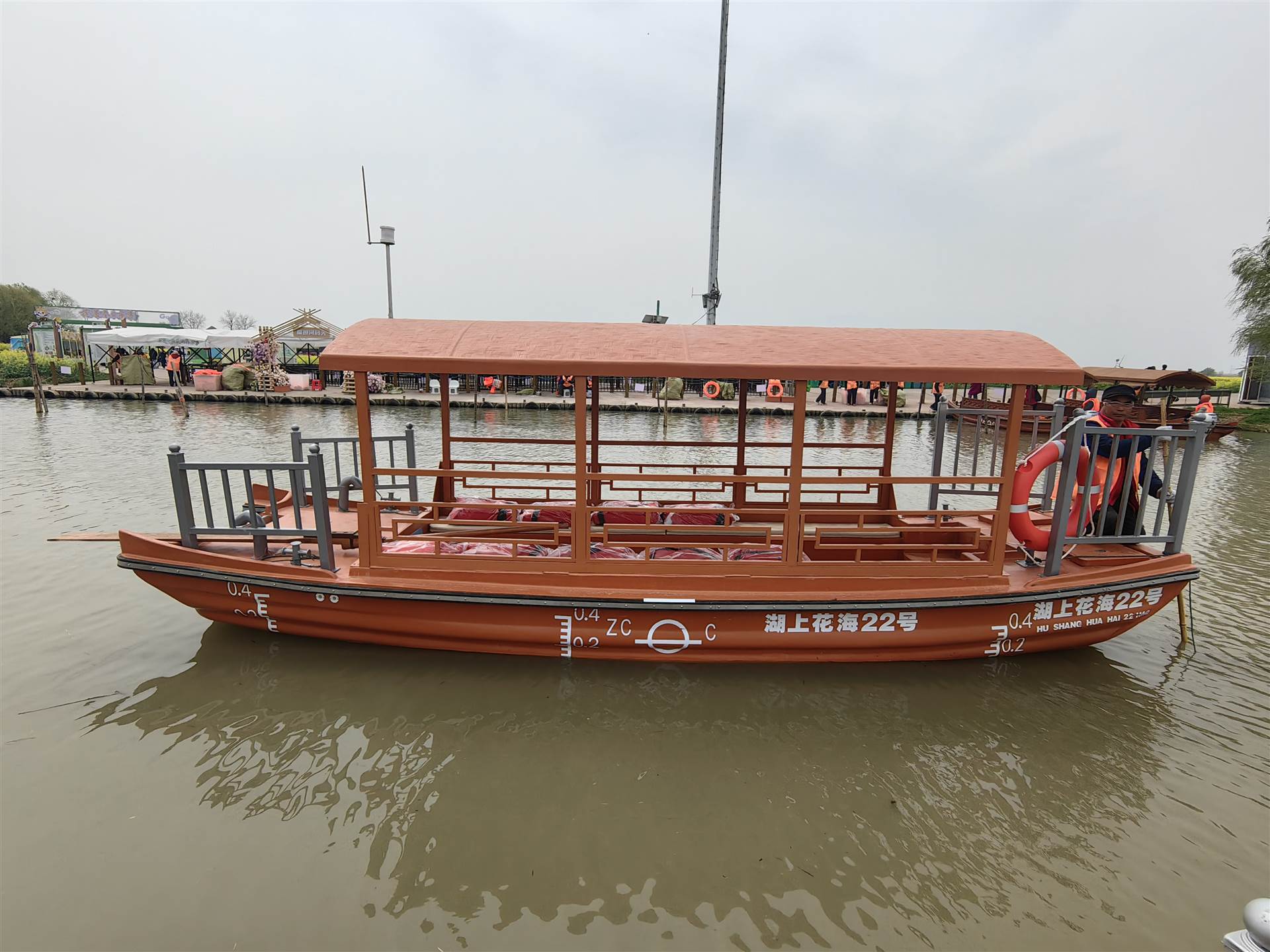 670木船摇橹船 中式仿古手划船 景区旅游观光船