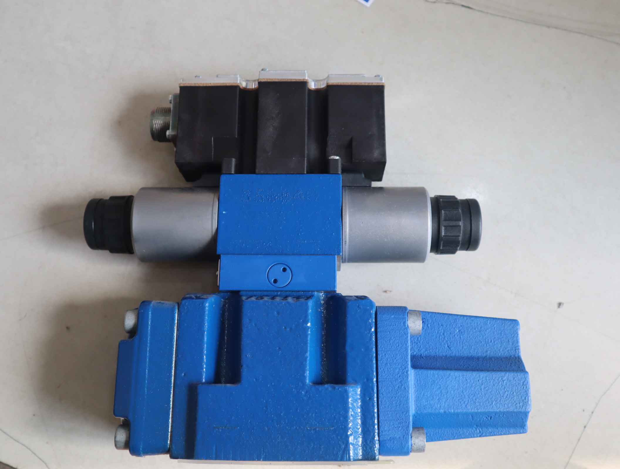 R900958859 3DREPE6C-21-25EG24N9K31/F1M-00 REXROTH先导阀