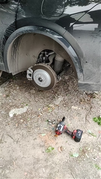 江陵县附近拖车24小时道路救援  拖车电话