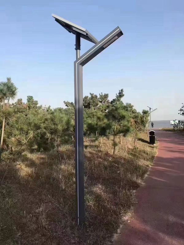太阳能庭院灯生产厂家 LED庭院景观灯小区道路照明 路灯定做电话