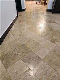 格调高雅 罗曼米黄莱姆石皮革面 仿古石材 黄色洞石石材