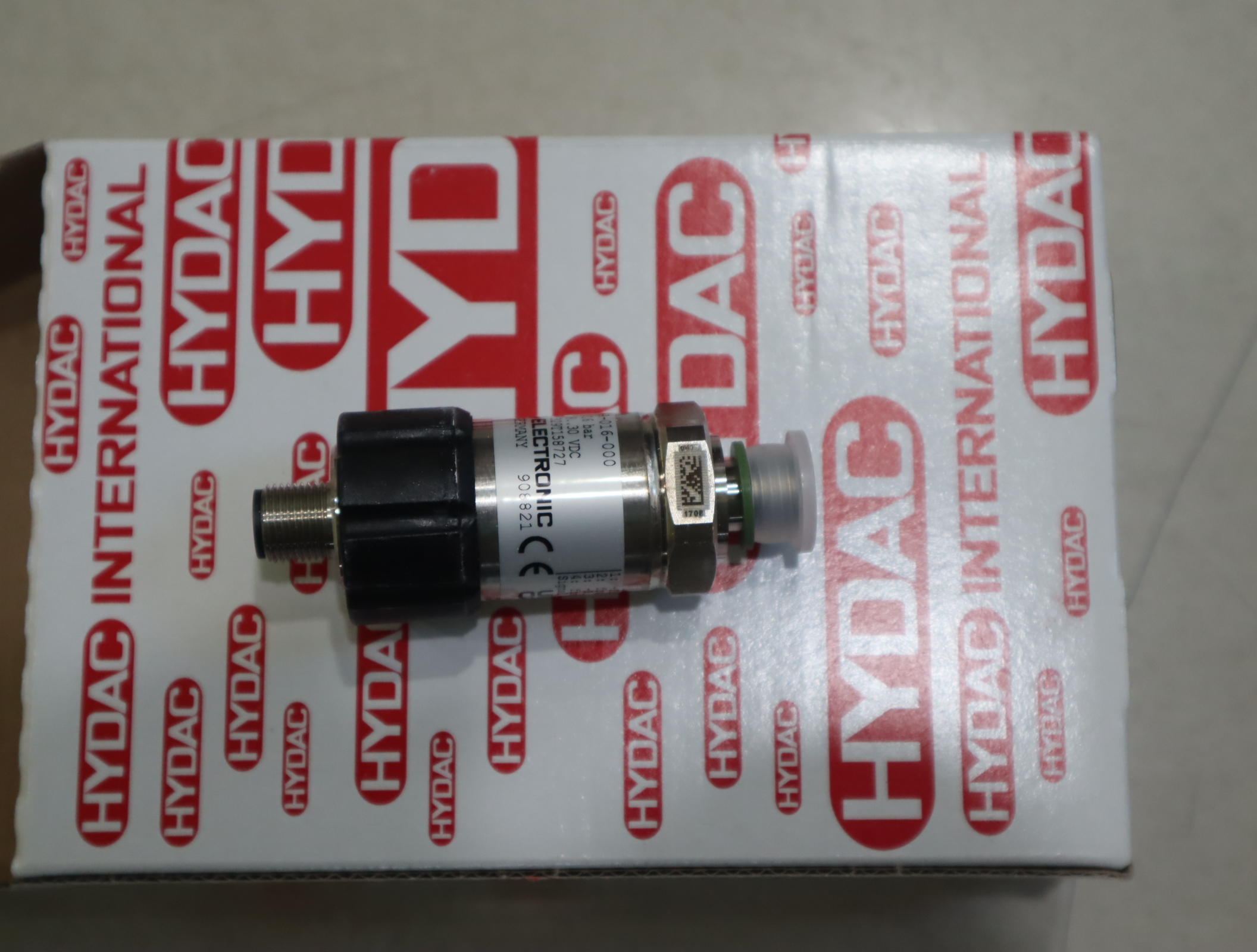 HDA4746-A-016-000 908821 德国贺德克HYDAC 压力温度传感器