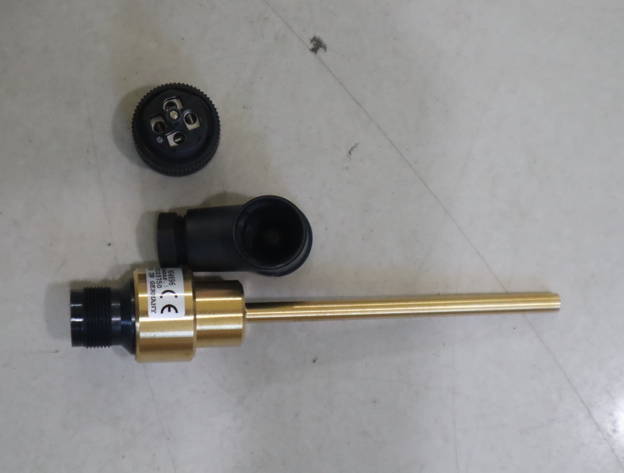 TFP  104-000 904696 德国贺德克HYDAC 压力温度传感器