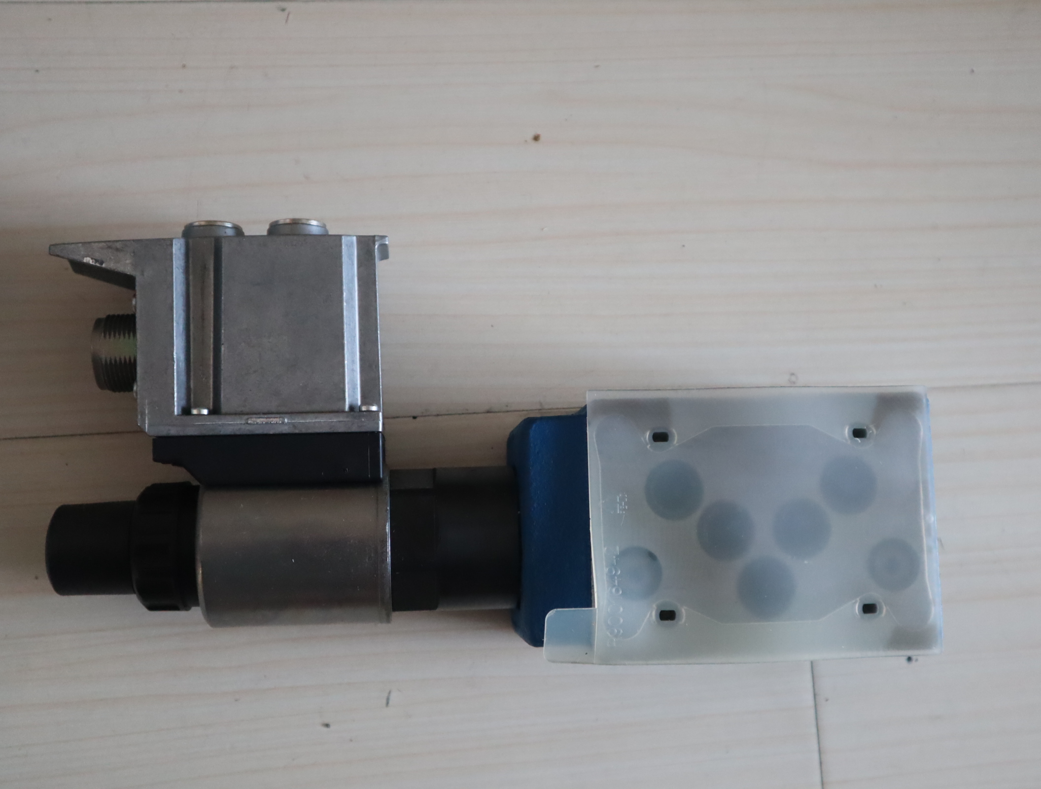 R901483247 Z3DREE10VP2-1X/315XLG24K31A1M 力士乐REXROTH阀