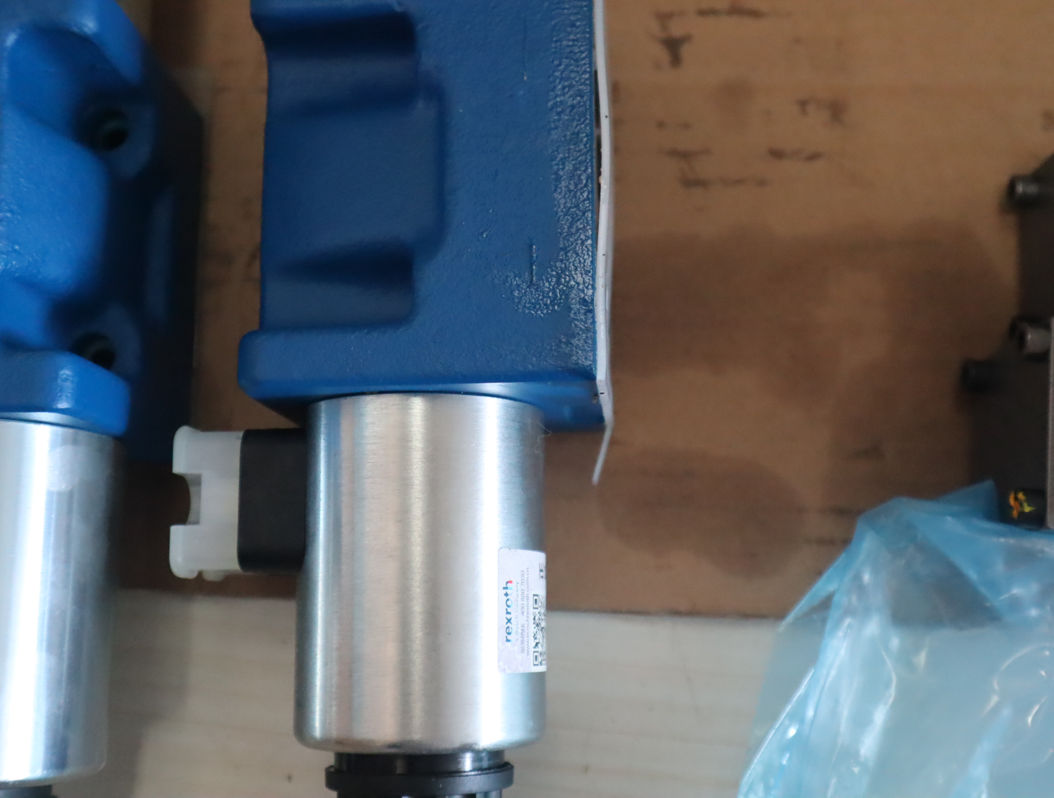 R901391198 4WE10EA50/HG24N9K4/M 德国力士乐REXROTH电磁阀