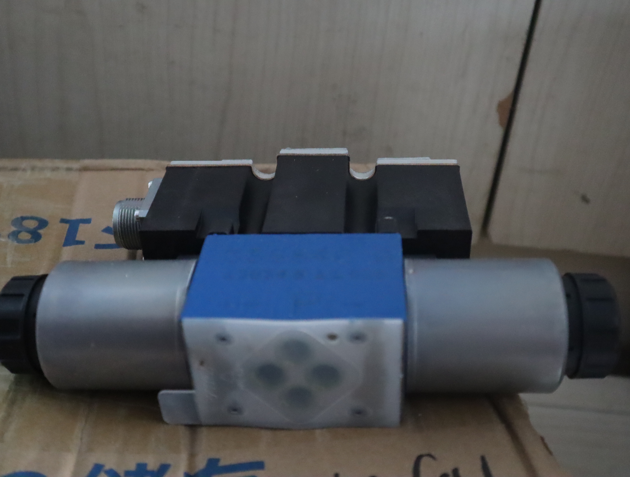 4WRAE6E07-23/G24K31/A1V R900954069 德国力士乐REXROTH阀