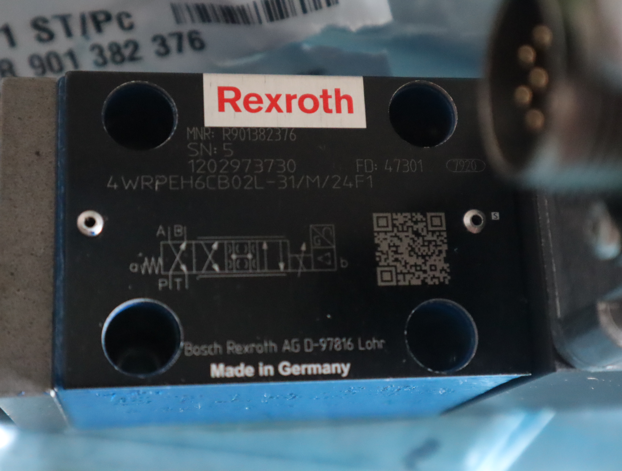 4WRPEH6CB02L-31/M/24F1 R901382376 德国力士乐REXROTH伺服阀