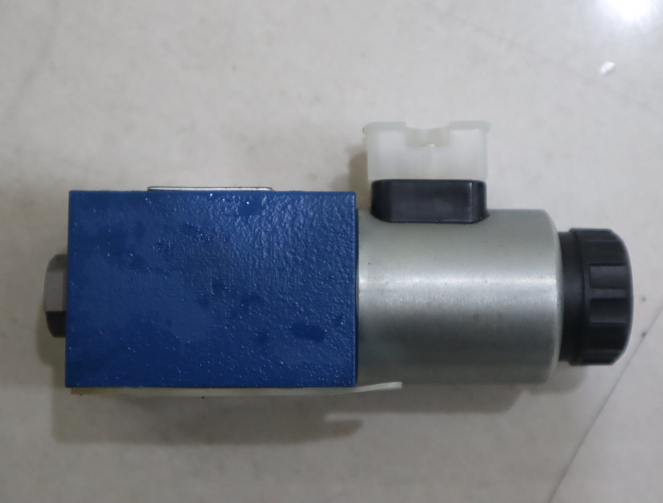 R900553670 4WE6HB6X/EG24N9K4 德国力士乐REXROTH电磁阀