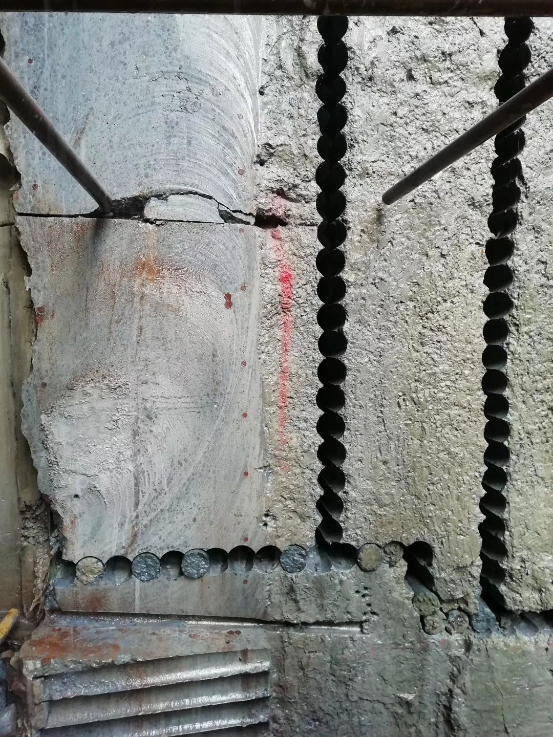 番禺水钻排孔切割墙体