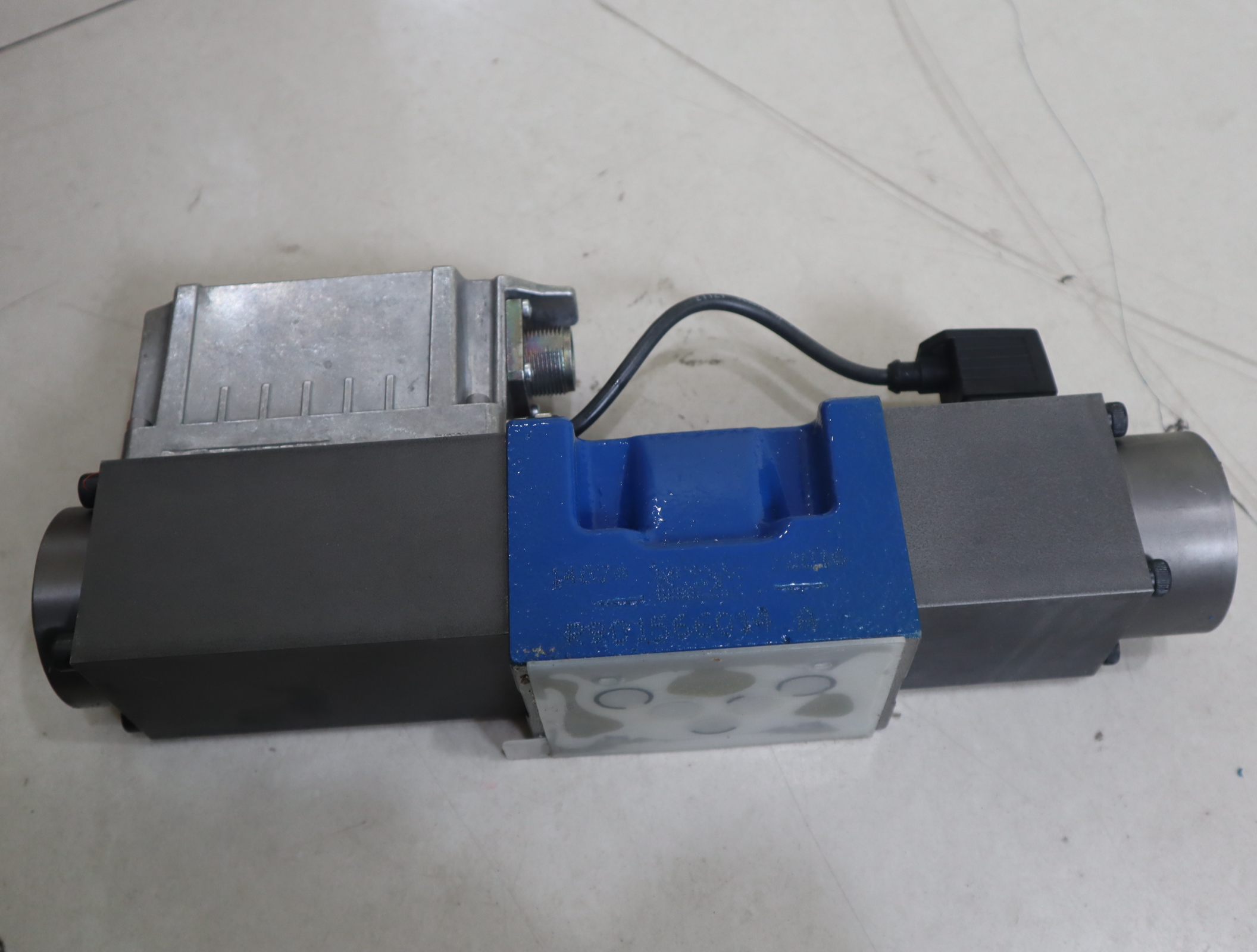 4WRPE10W6-80SJ-32/M/24A1 R901396519 德国力士乐REXROTH伺服阀