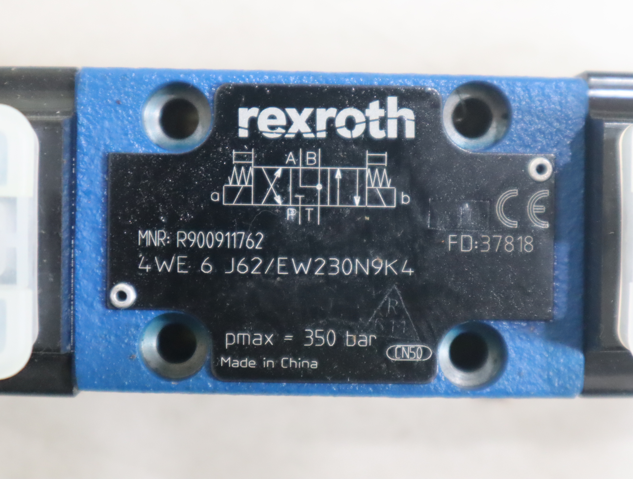 R900911762 4WE6J6X/EW230N9K4 德国力士乐REXROTH电磁阀