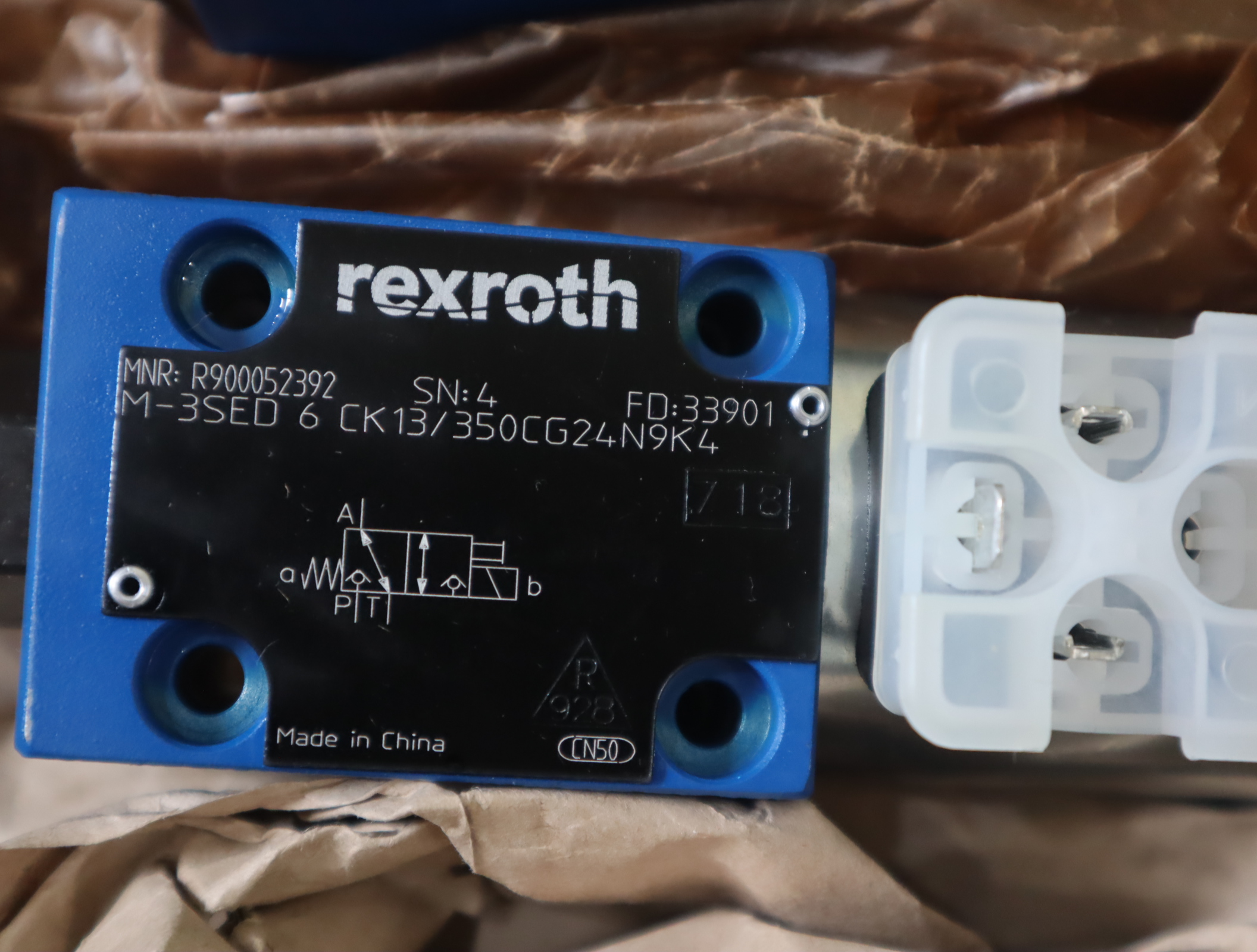 R900052392 M-3SED6CK14/350CG24N9K4 德国力士乐REXROTH电磁球阀