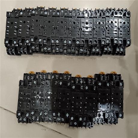 OMRON限位开关D4JL-2NFA-C5