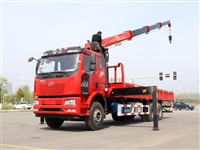 解放J6L后双桥上装三一12吨直臂式吊机随车吊厂家