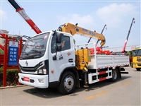 东风多利卡D7单排上装徐工5吨直臂式吊机