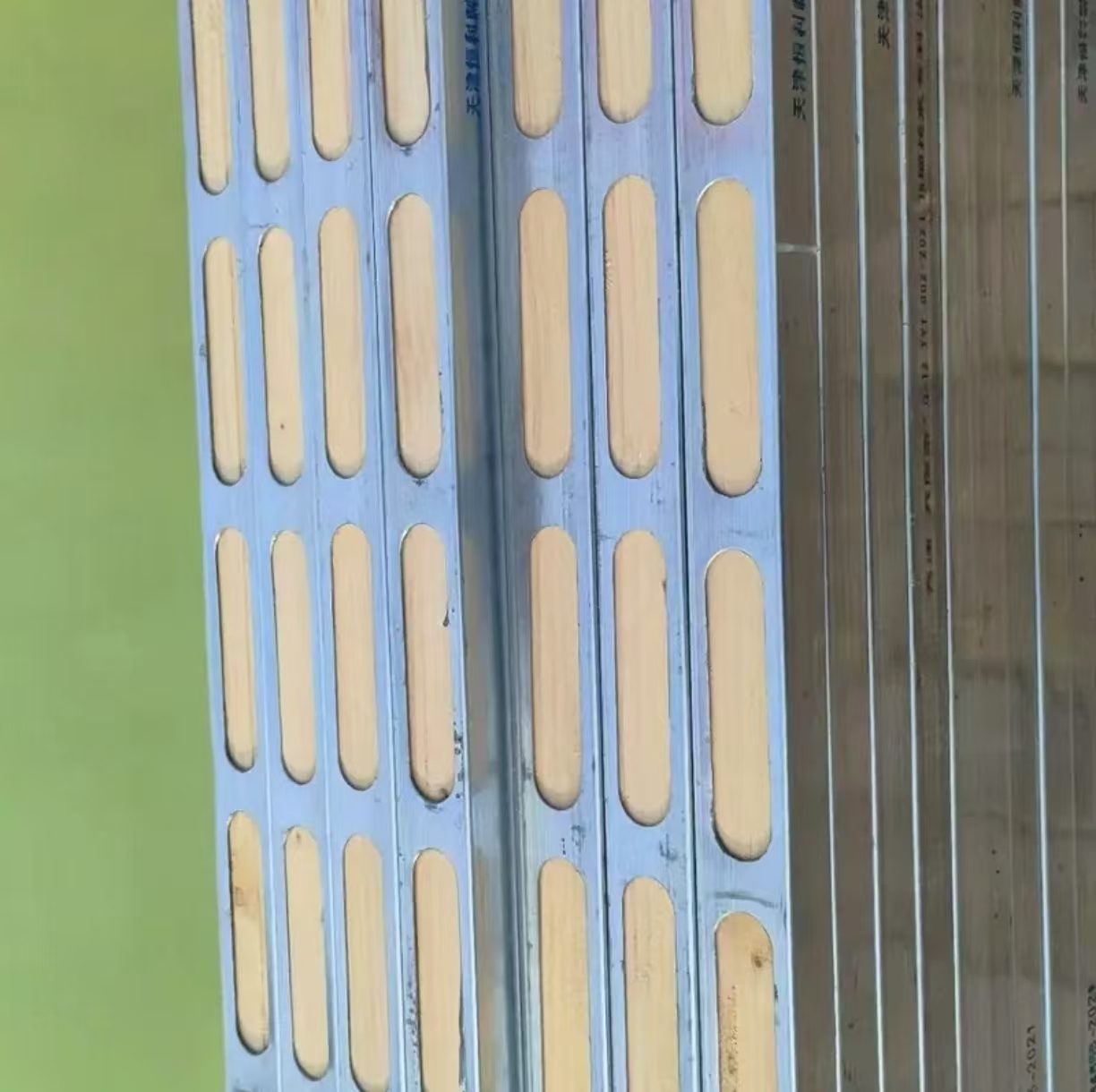 建筑工程环保型施工材料 钢木龙骨又称钢包木 浇筑混凝土支模用方木