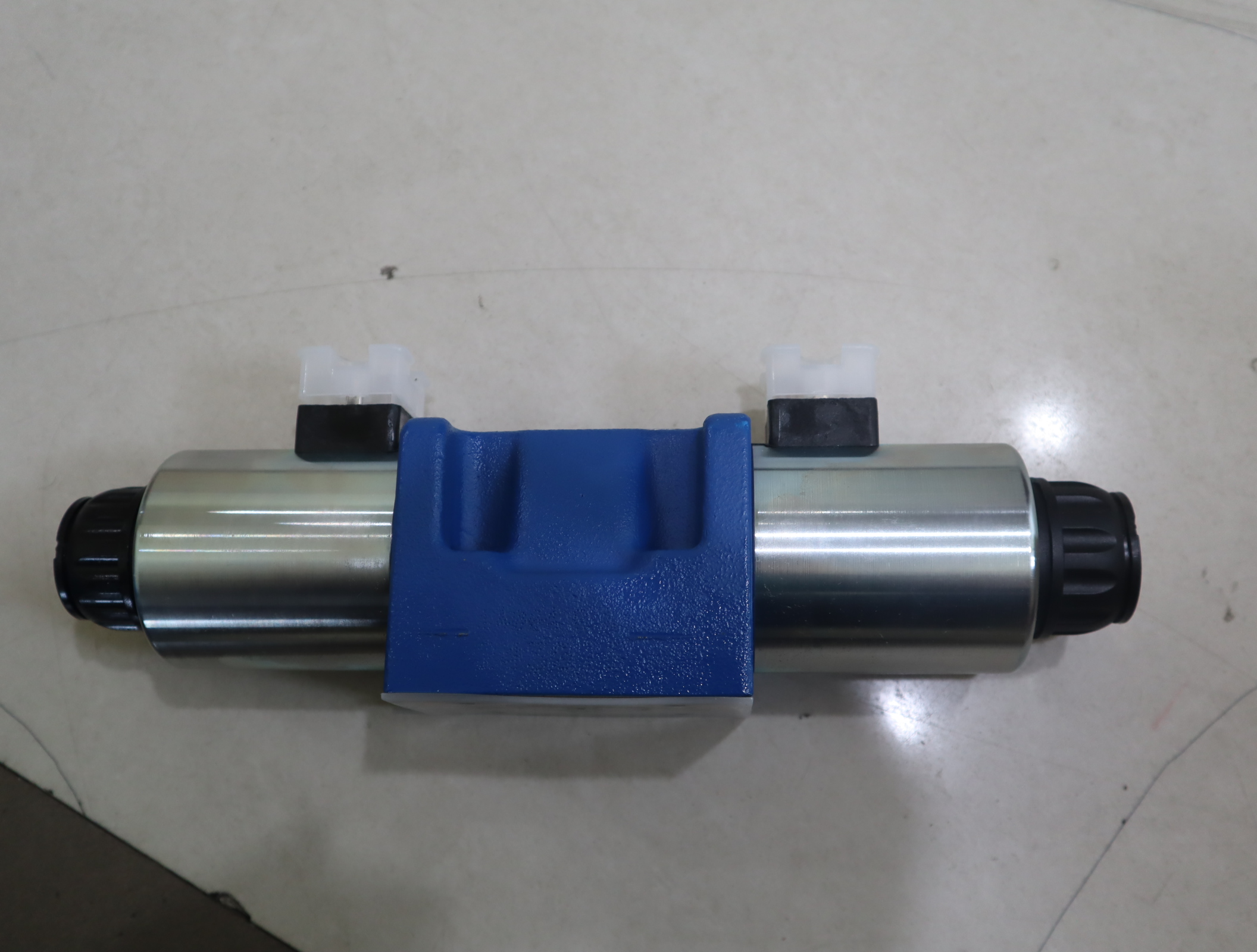 4WE10J73-5X/EG24N9K4/A12M R901341855 德国力士乐REXROTH电磁阀