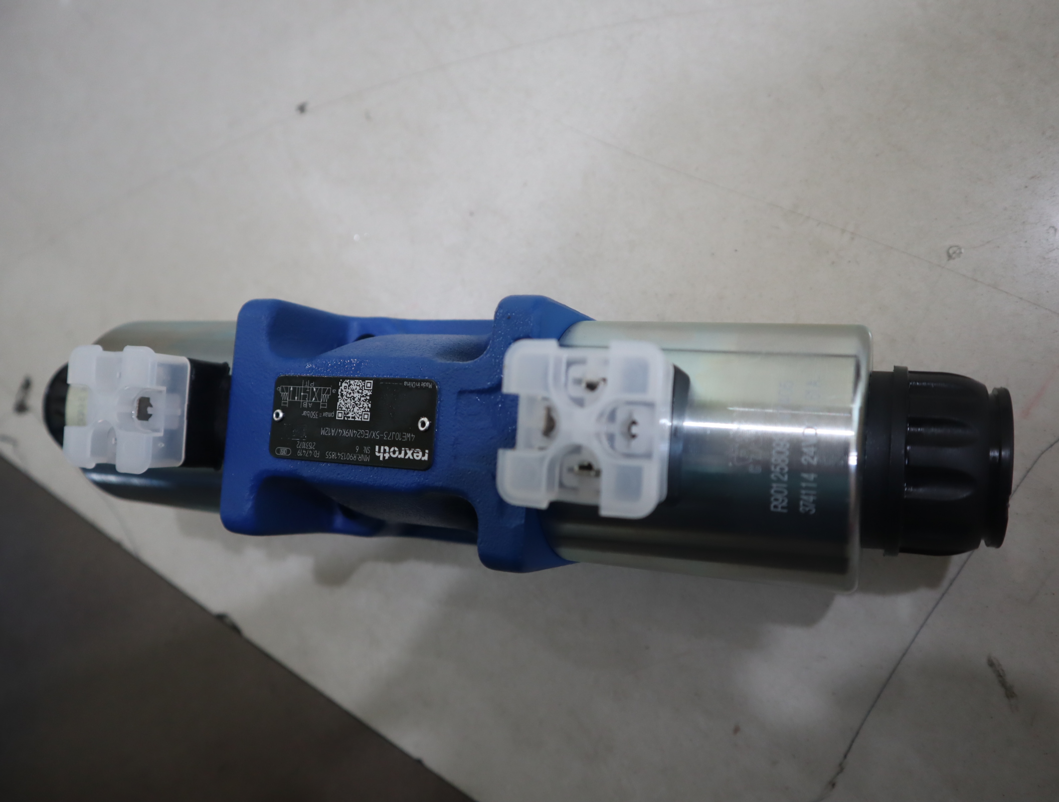 4WE10J73-5X/EG24N9K4/A12M R901341855 德国力士乐REXROTH电磁阀