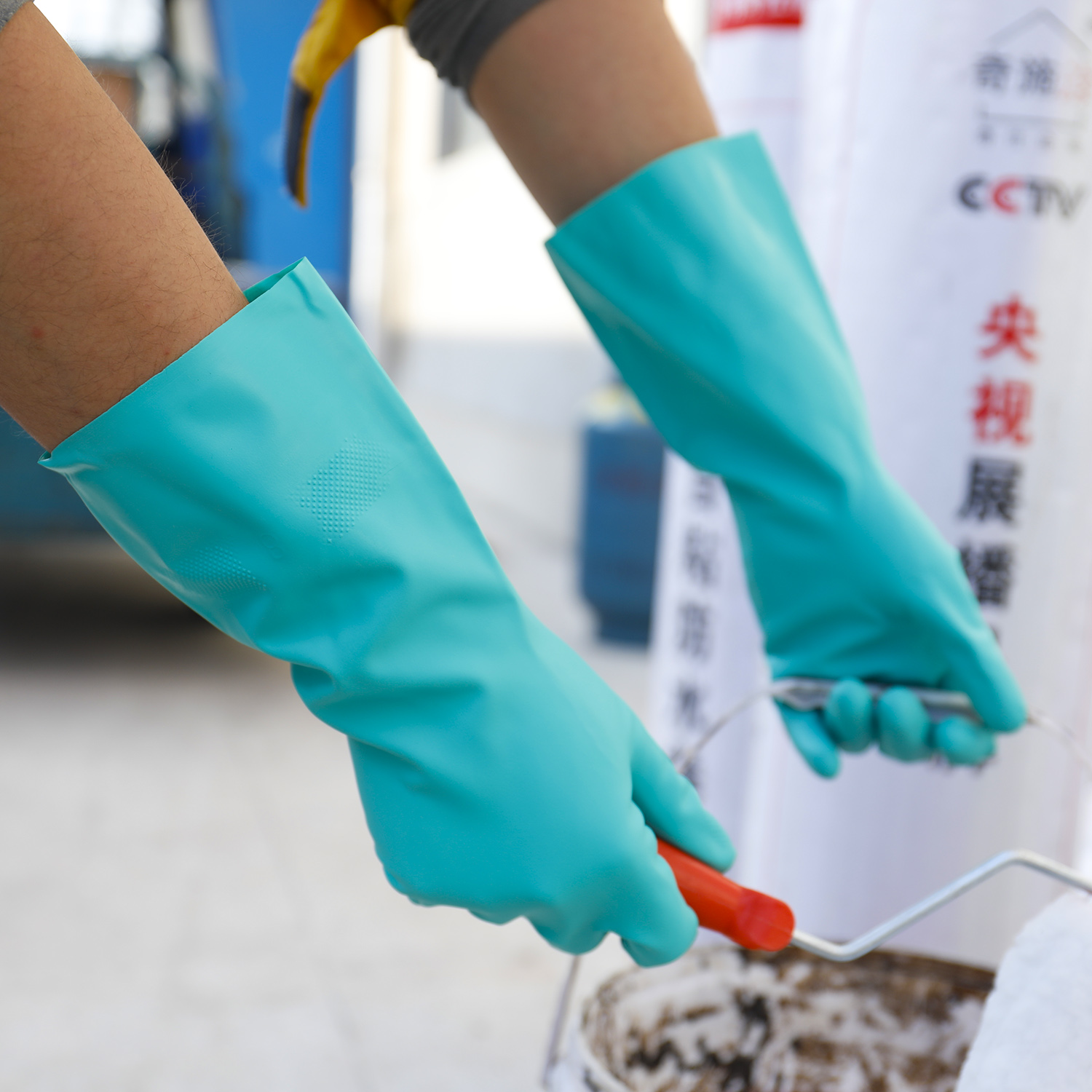 DHL445绿色丁腈工业手套 保障双手安全 适用场景多样