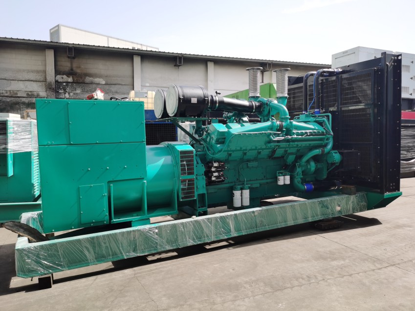 出售出租1000KW康明斯KTA50发电机组