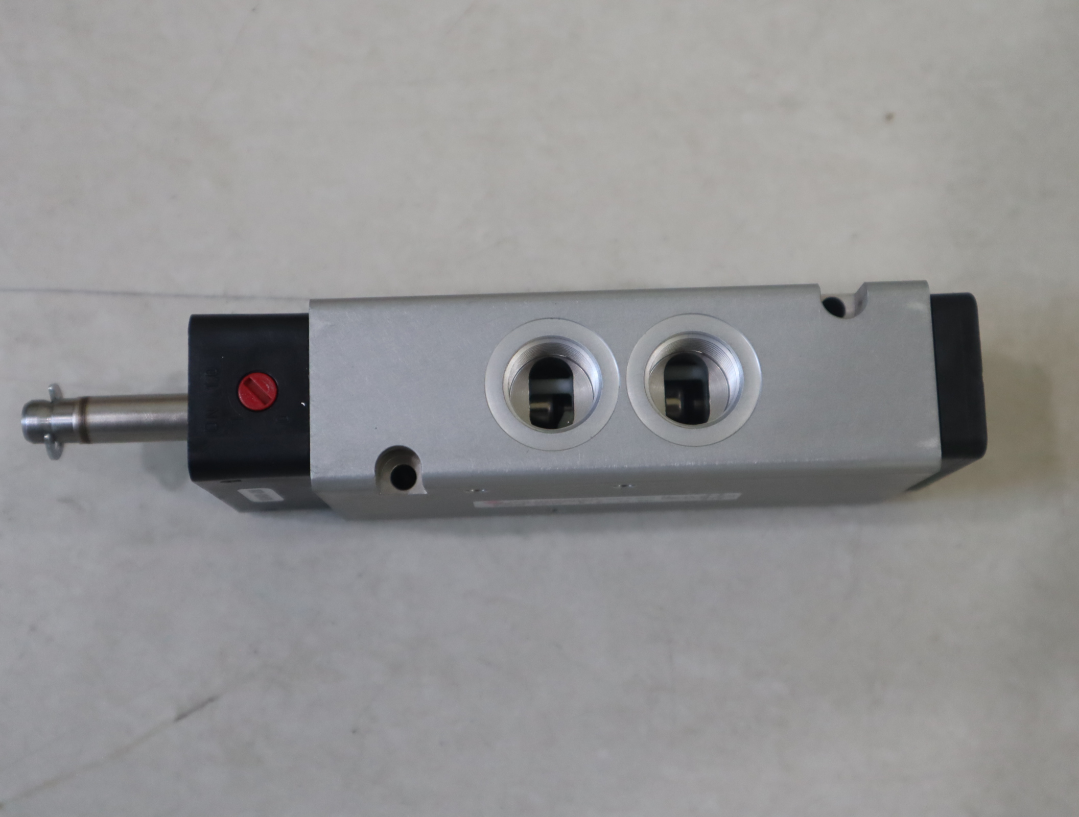 V62C513A-A2000 2EBC2031 VSD4P4D1-A2100 诺冠NORGREN IMI 气动阀