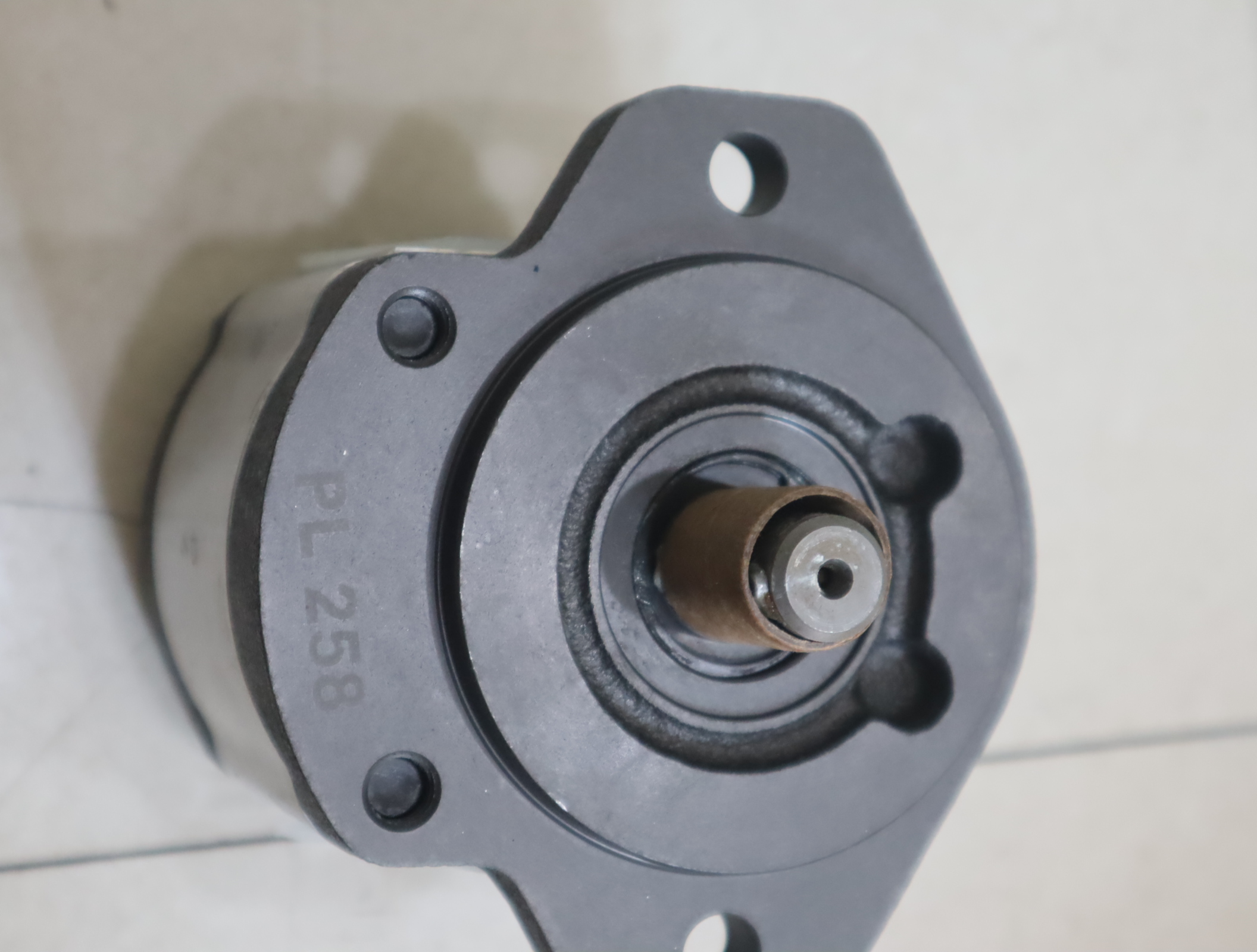 R983032276 AZPW21011RQRXXMBS0593 德国力士乐REXROTH齿轮泵