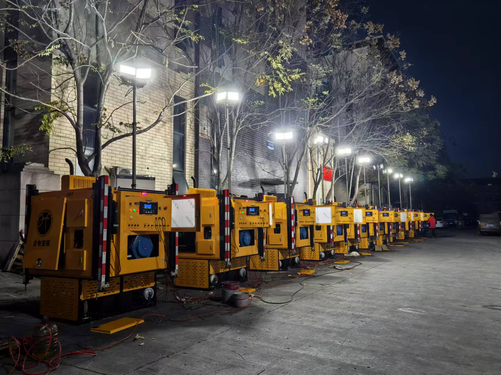 自动化照明灯塔装置，蜘蛛侠