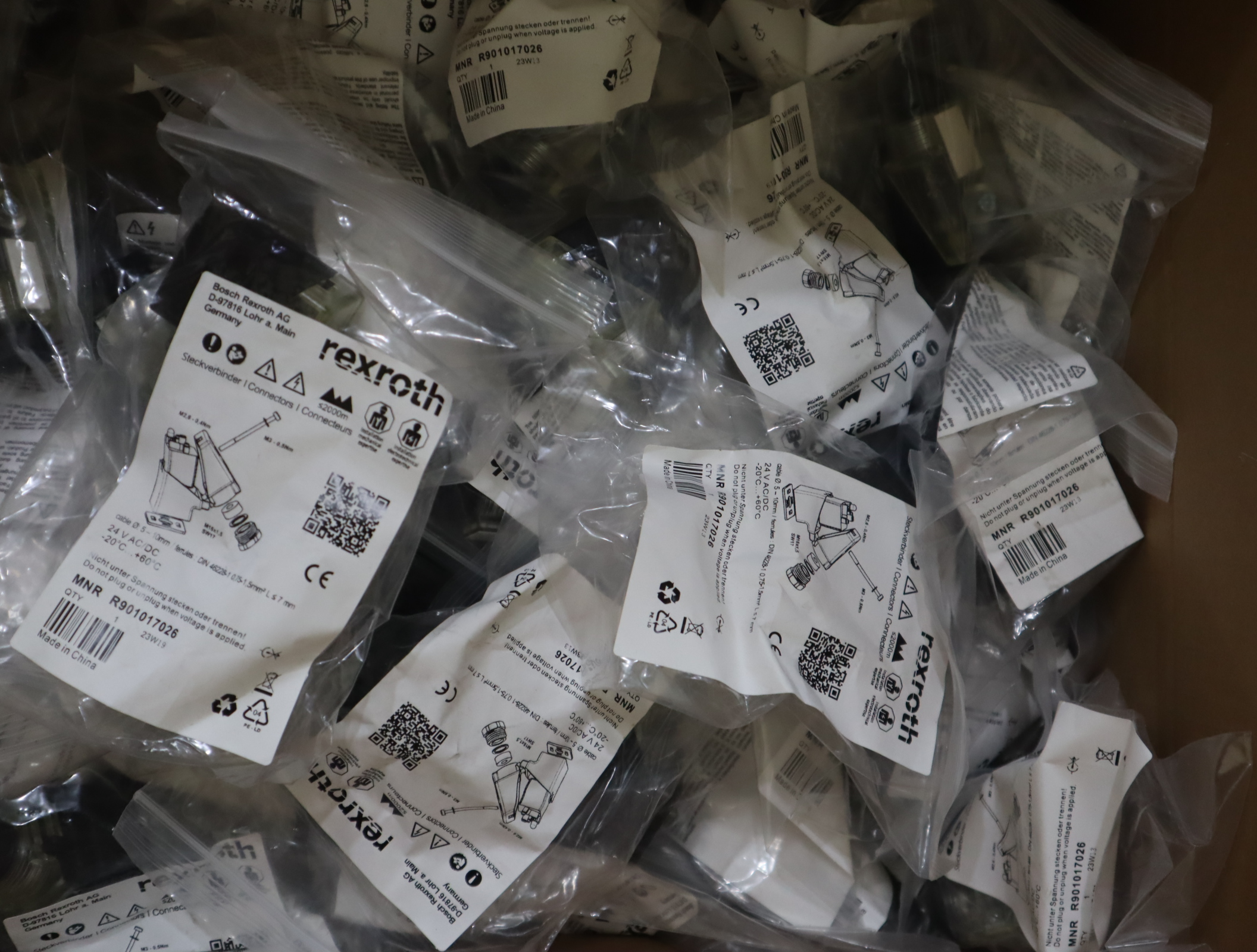 R901017026 接头 3P Z5L1 M 24V SPEZ 力士乐REXROTH带灯插头 Z5L