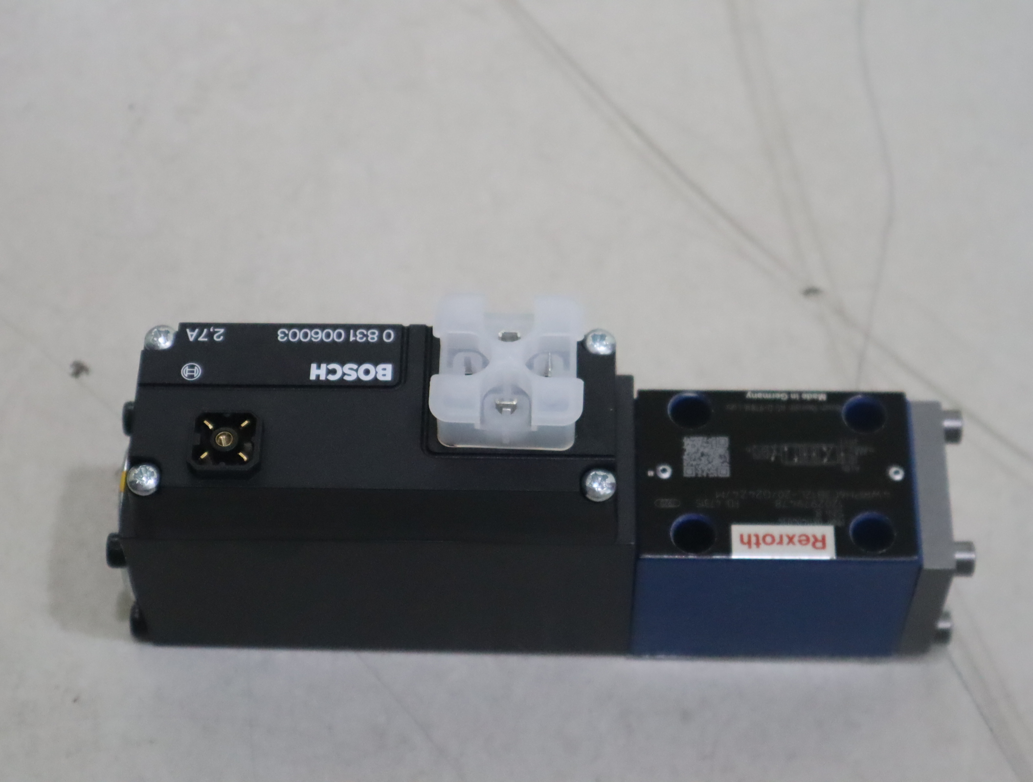 0811404034 4WRPH6C3B12L-20/G24Z4/M 德国力士乐REXROTH比例阀