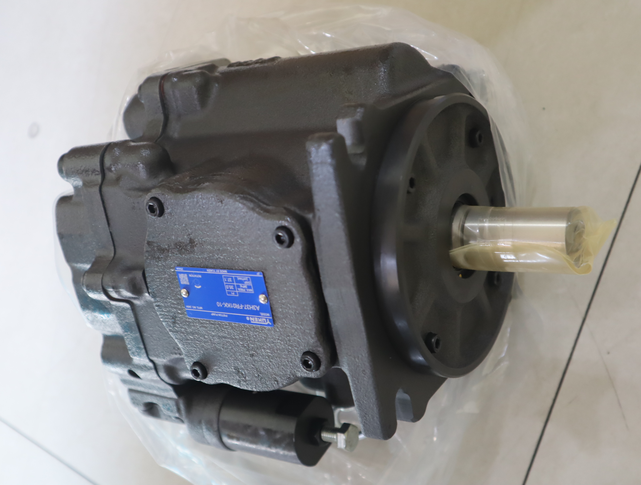 A3H37-FR01KK-10 日本油研YUKEN柱塞泵A3H37-FR01KK-10