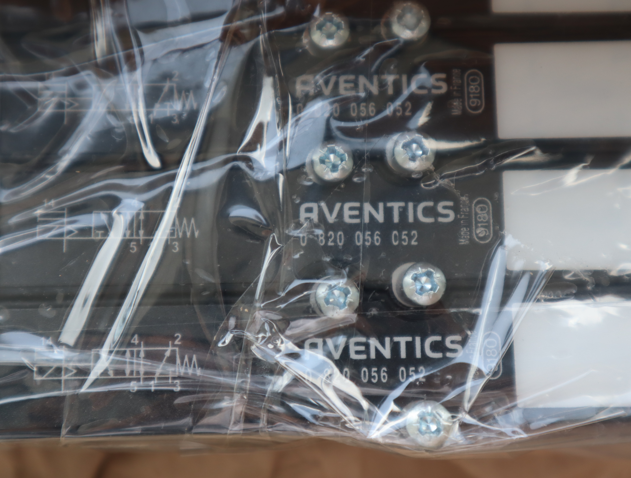 0820055052 0820056052 德国安沃驰AVENTICS 气动阀