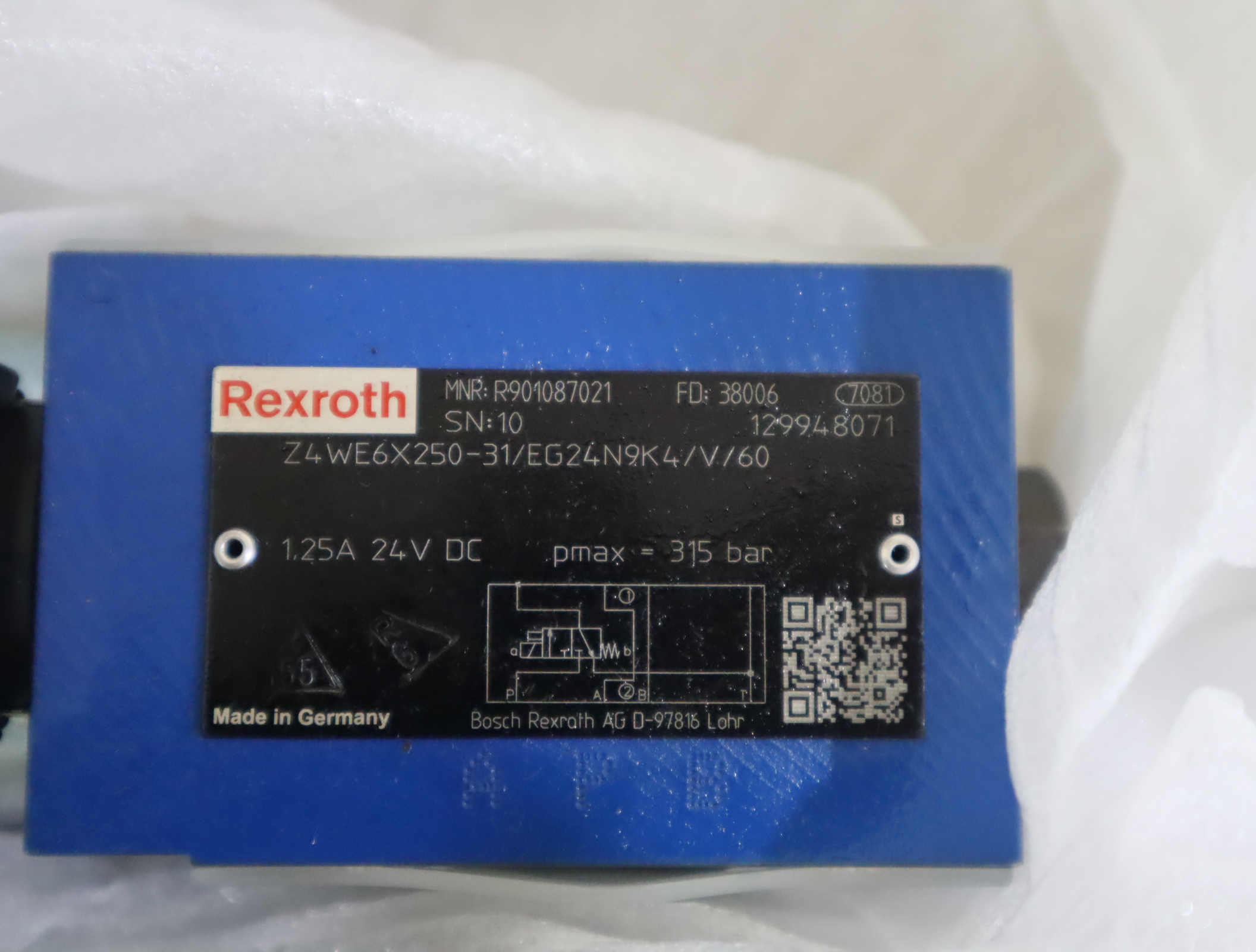 R901087021 Z4WE6X250-31/EG24N9K4/V/60 德国力士乐REXROTH电磁阀