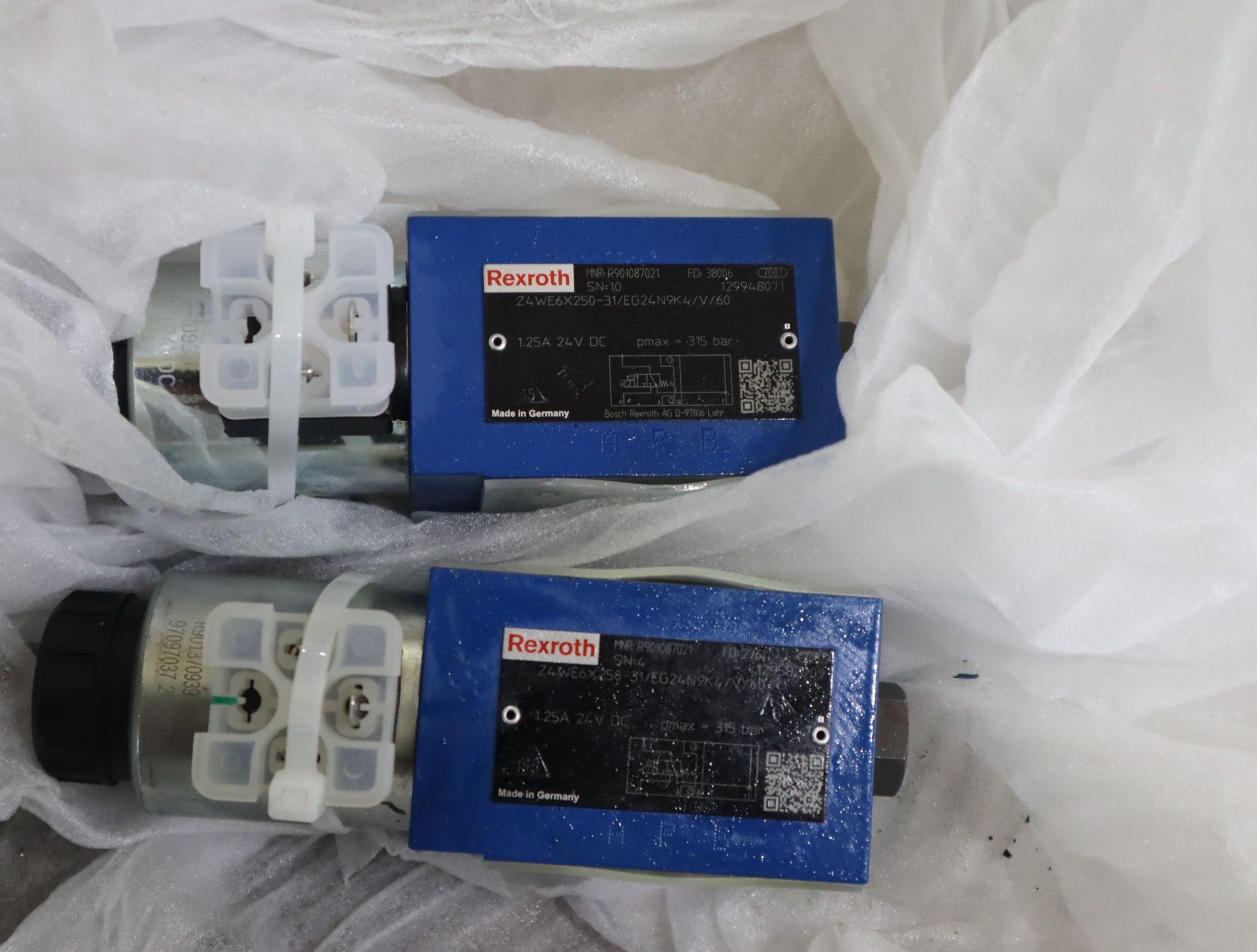 R901087021 Z4WE6X250-31/EG24N9K4/V/60 德国力士乐REXROTH电磁阀