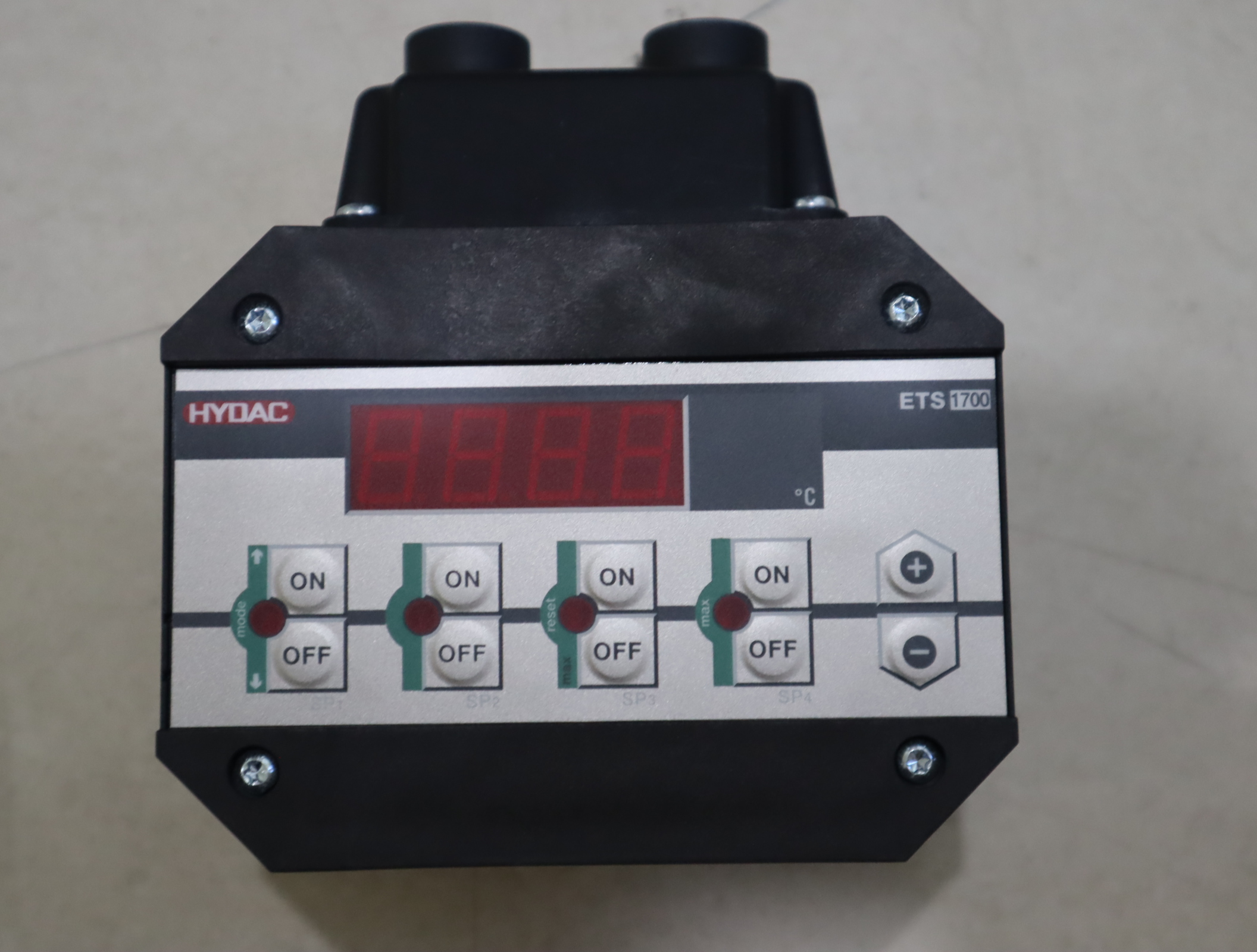 ETS906628 德国贺德克HYDAC压力温度传感器