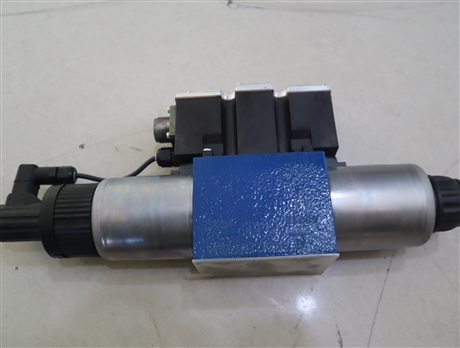 R900927232 4WREE10E1-75-2X/G24K31/A1V 德国力士乐REXROTH比例阀