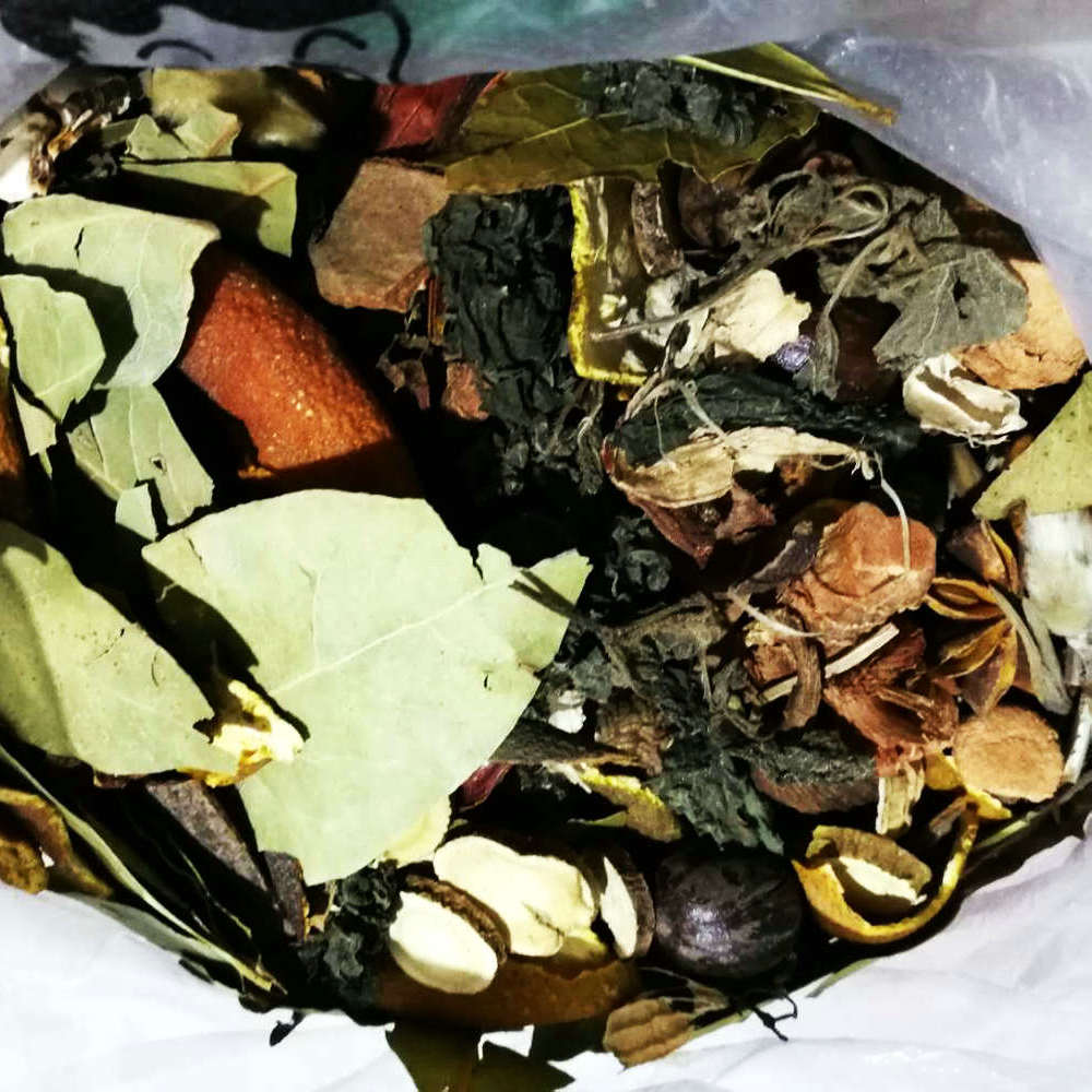 热卤现捞源头厂家 批发采购调味粉麻辣鲜香鸭脖卤料包