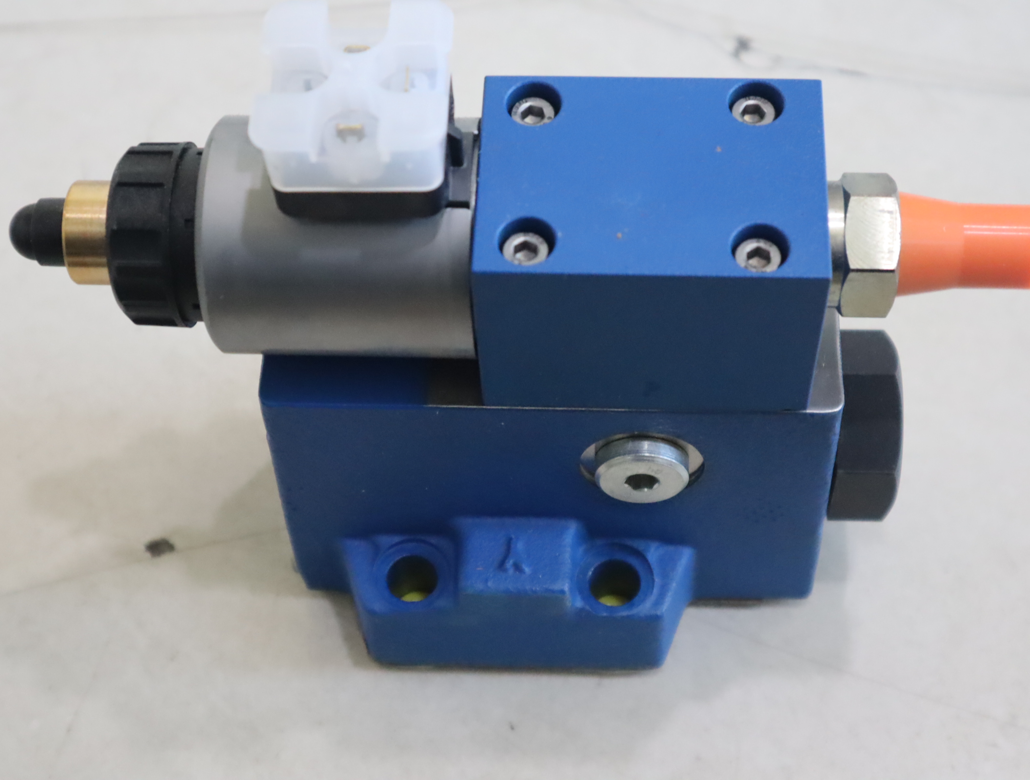 R901277137 DREM10-61/200YG24K4M 德国力士乐REXROTH比例阀