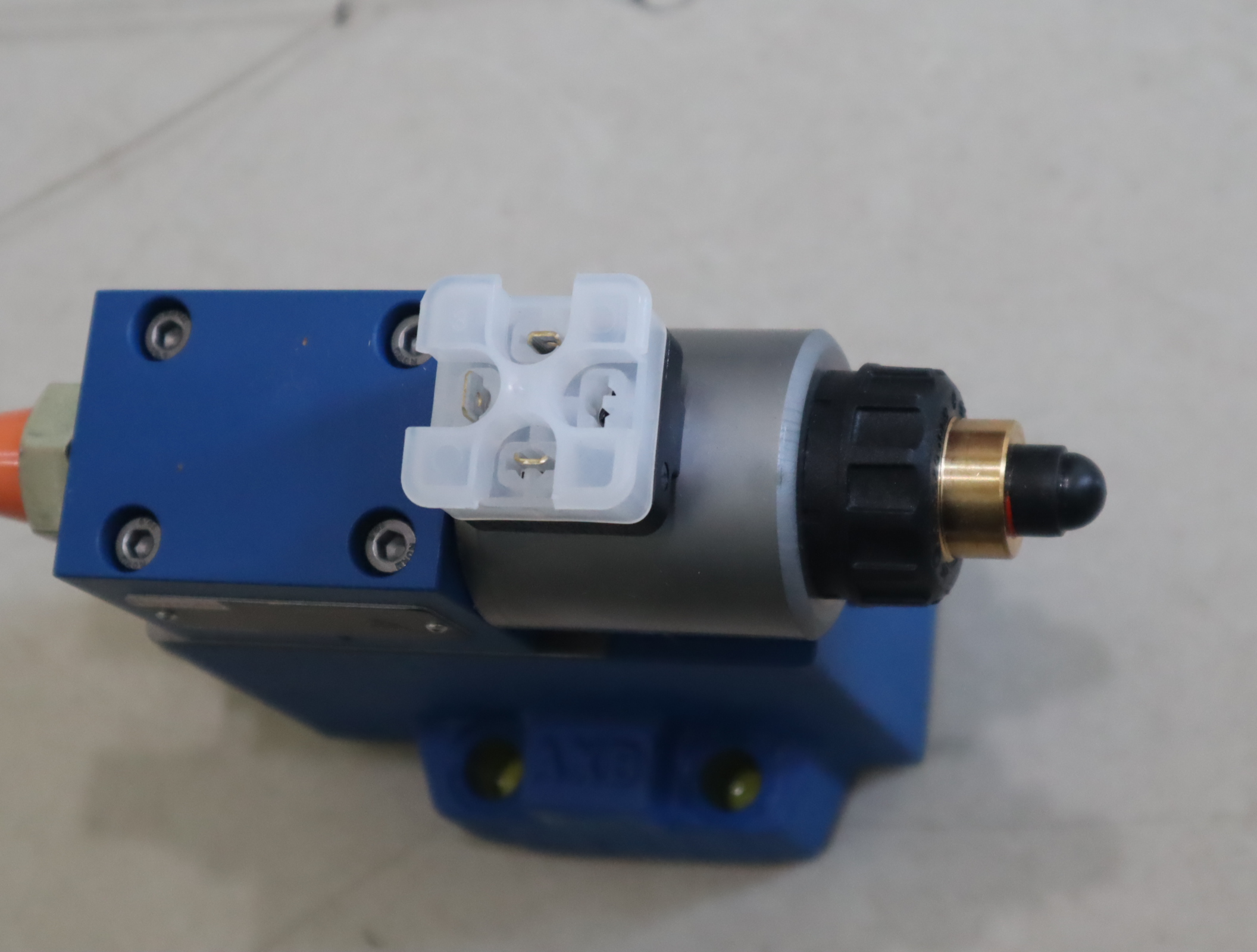 R901277137 DREM10-61/200YG24K4M 德国力士乐REXROTH比例阀