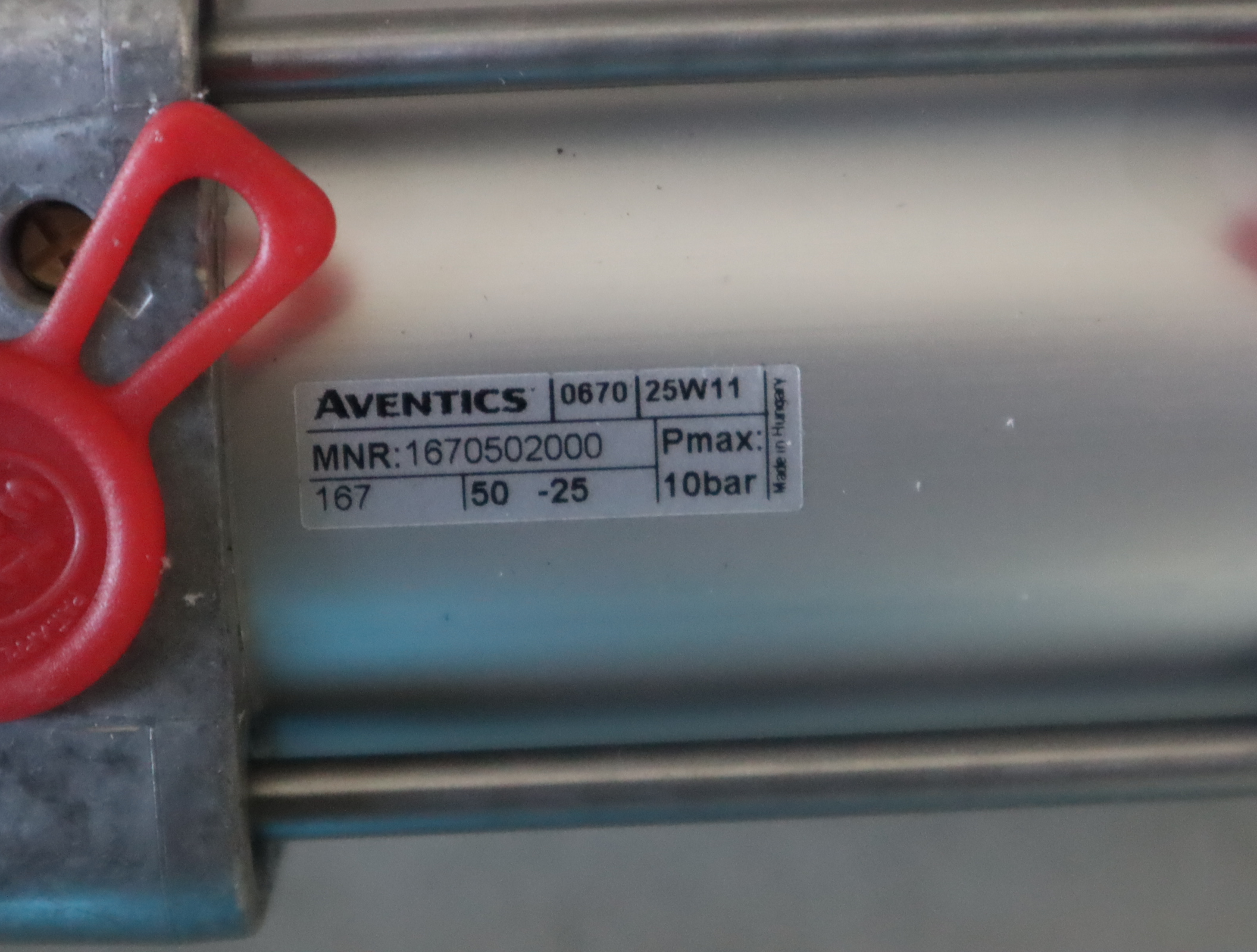 7 50-25 0670 德国安沃驰AVENTICS 气缸