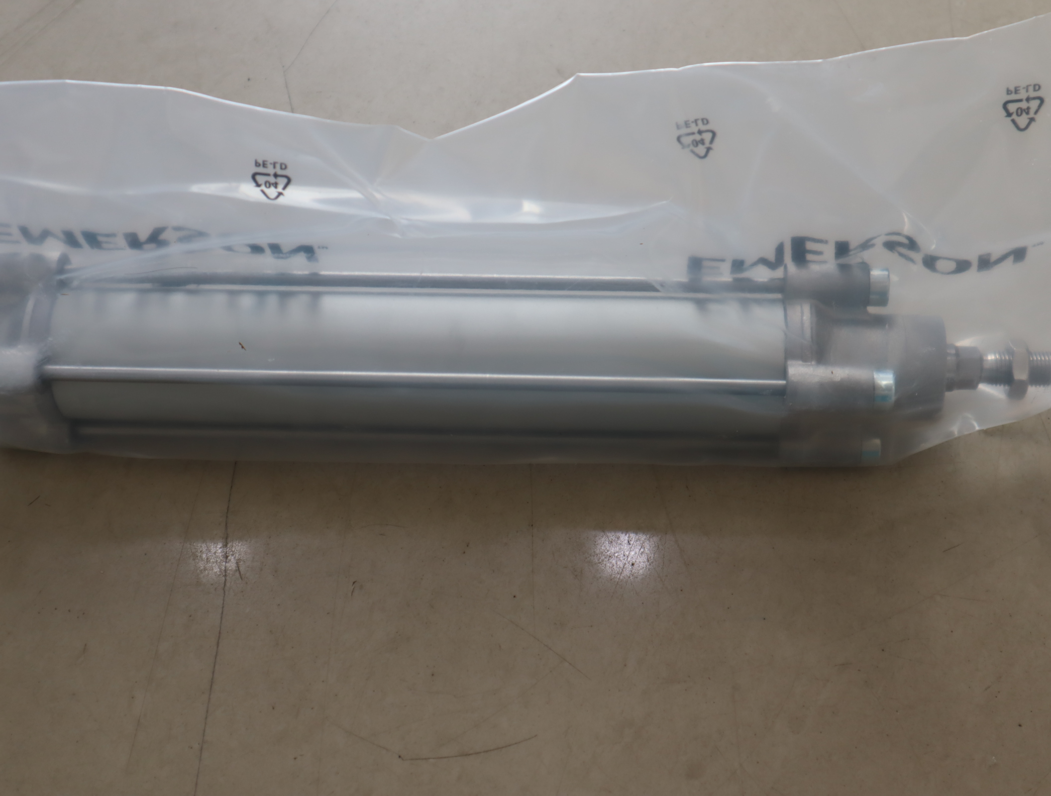 0822341007 040-0200 TRB 德国安沃驰AVENTICS 气缸