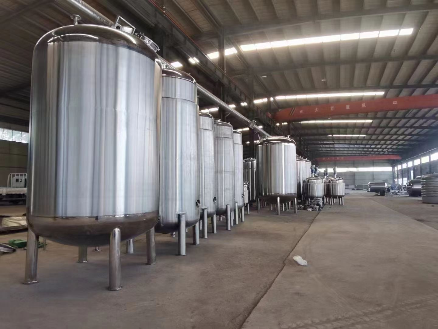 友聚 大型立式食用油储存罐 支持加厚定制  液体存储设备 二手防腐储罐