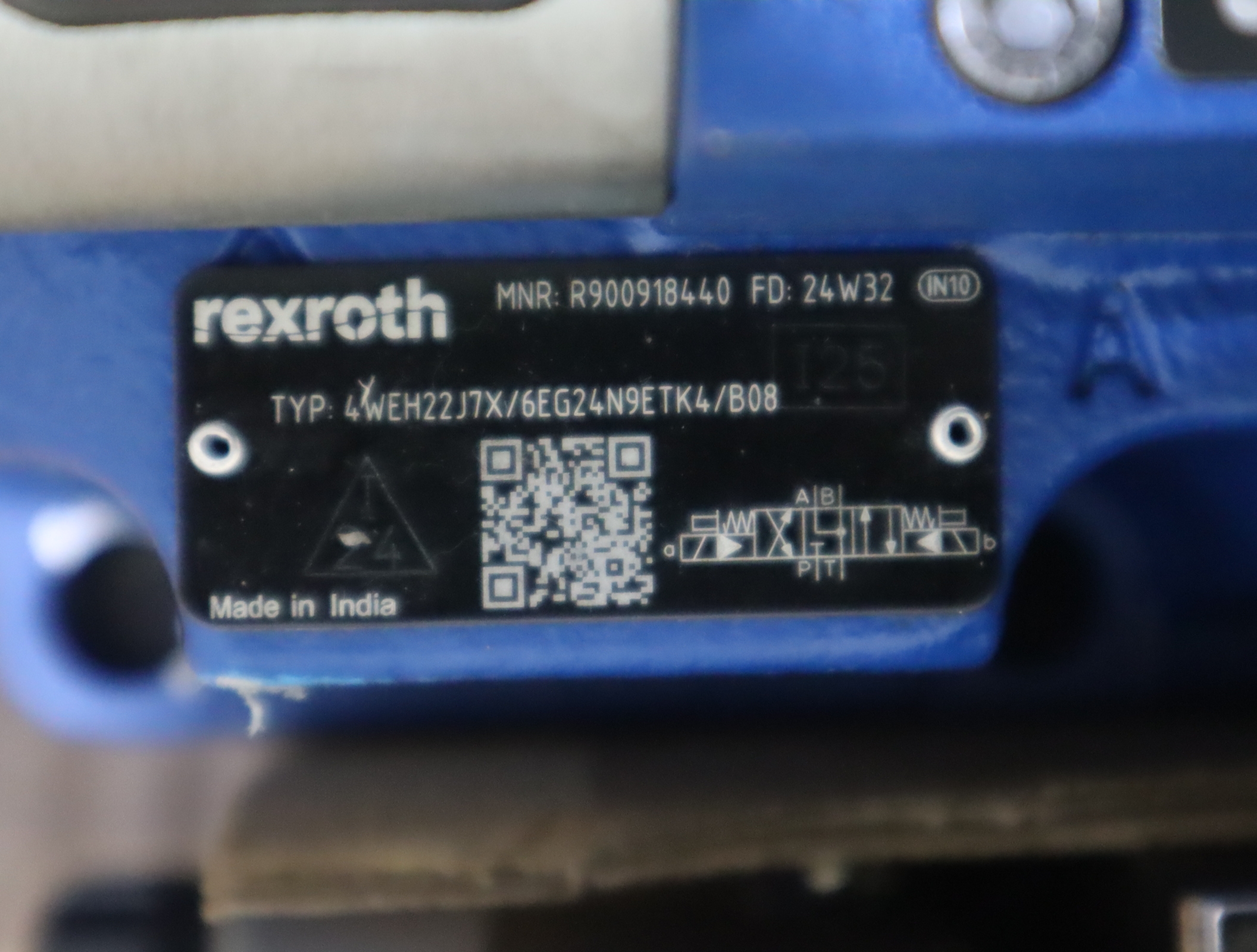 R900901045 4WE6J62/EG24N9K4/B08 德国力士乐REXROTH电磁阀